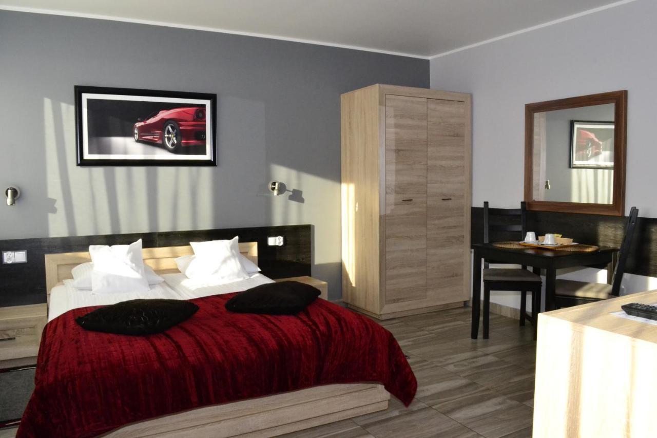 Comfort-24 Słupca Exterior foto