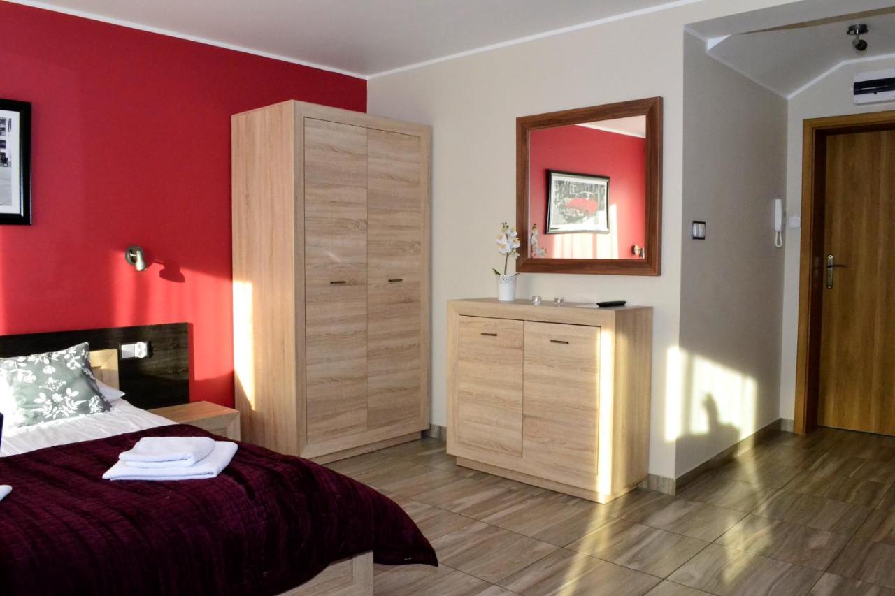 Comfort-24 Słupca Exterior foto